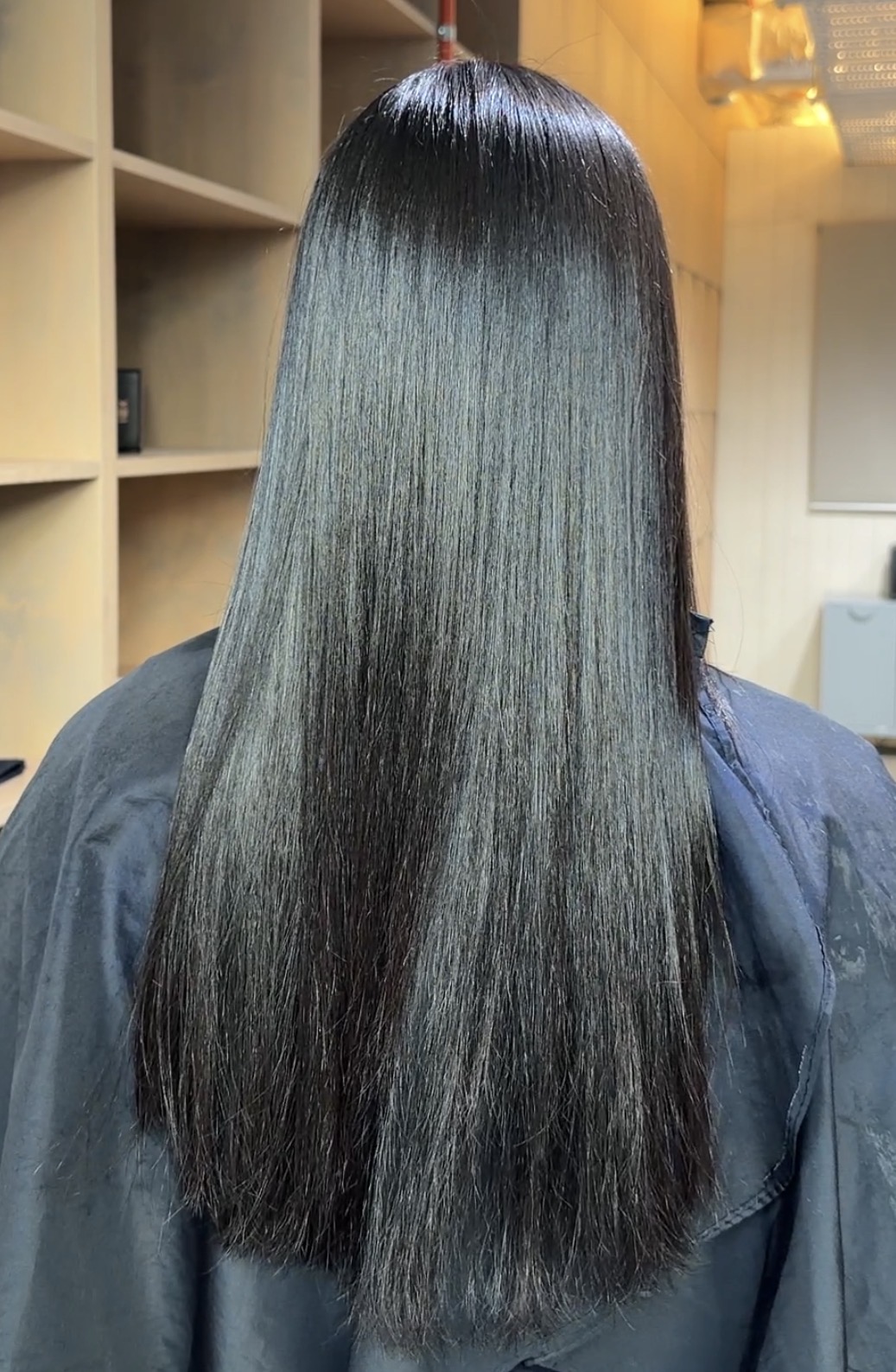 Nanoplasty result: hair dries straight and smooth